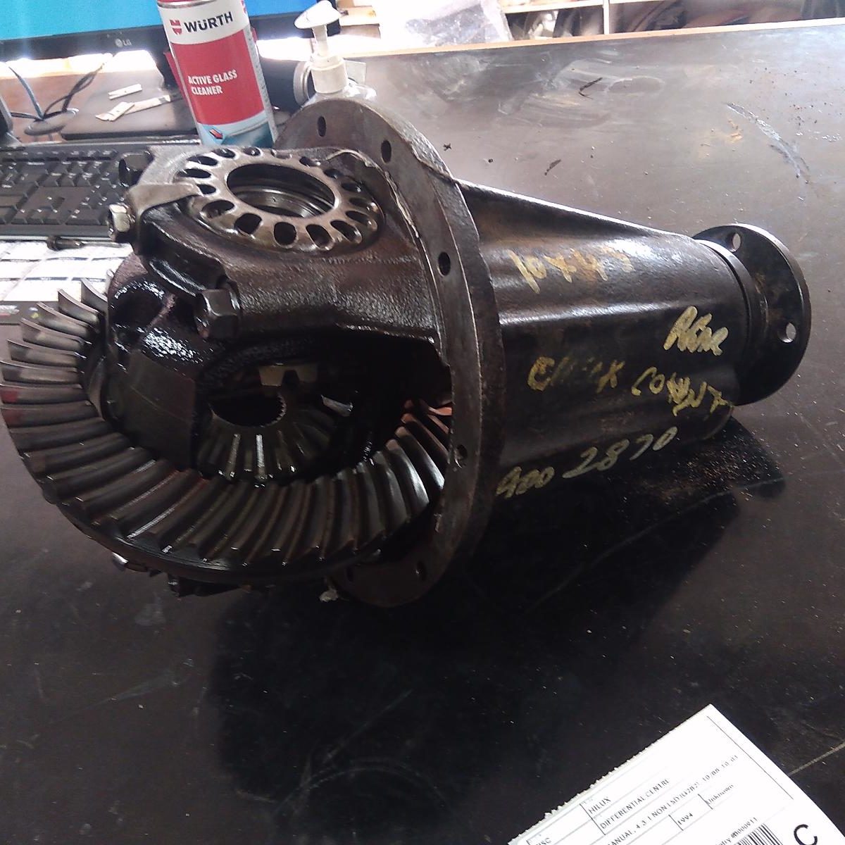 1994 TOYOTA HILUX DIFFERENTIAL CENTRE
