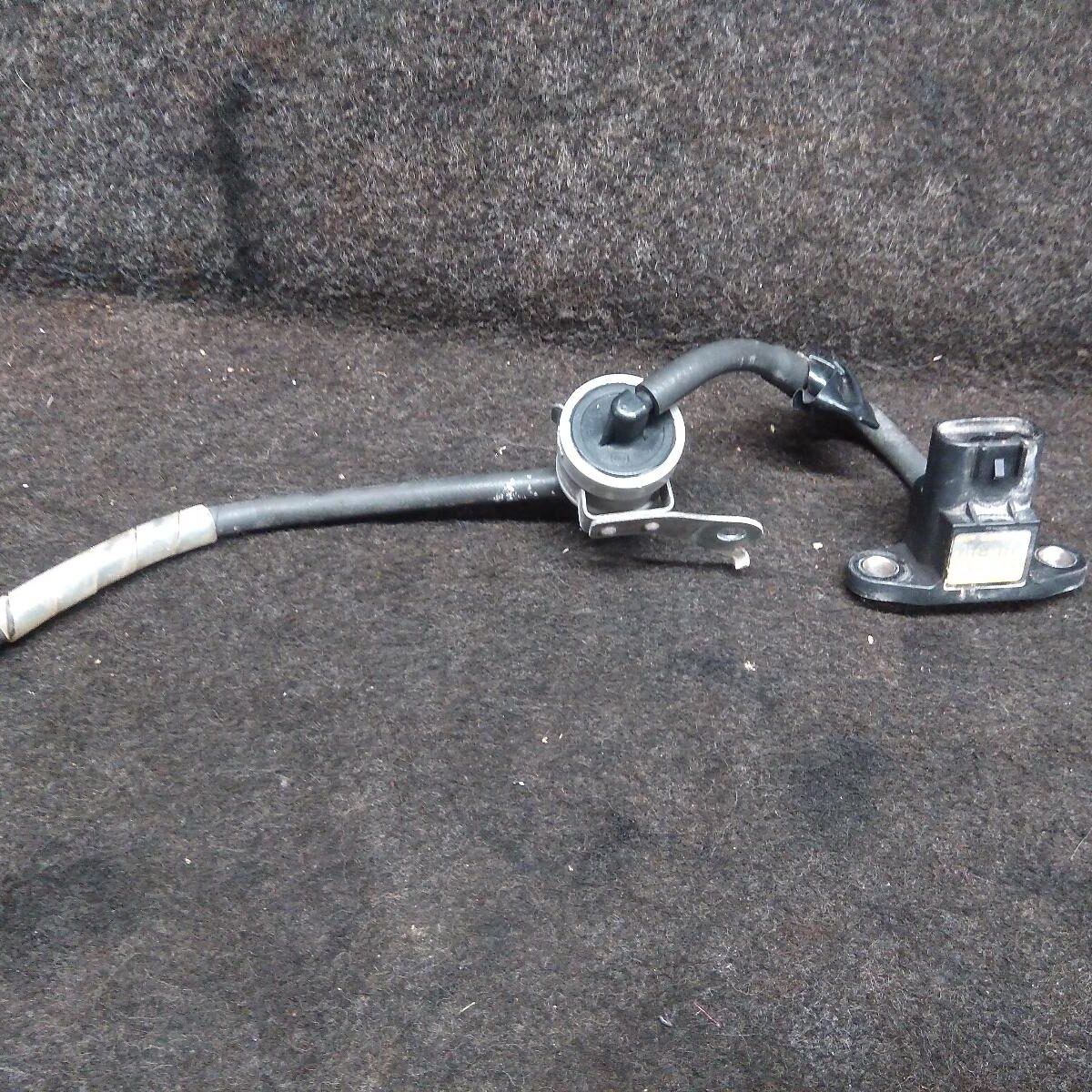 2004 TOYOTA HILUX MISC SWITCH/RELAY