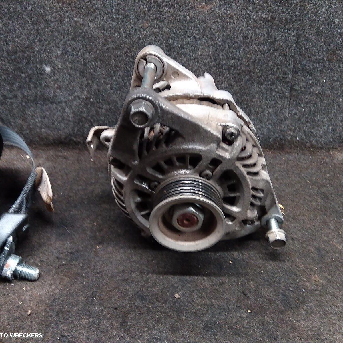 2011 MAZDA 2 Alternator