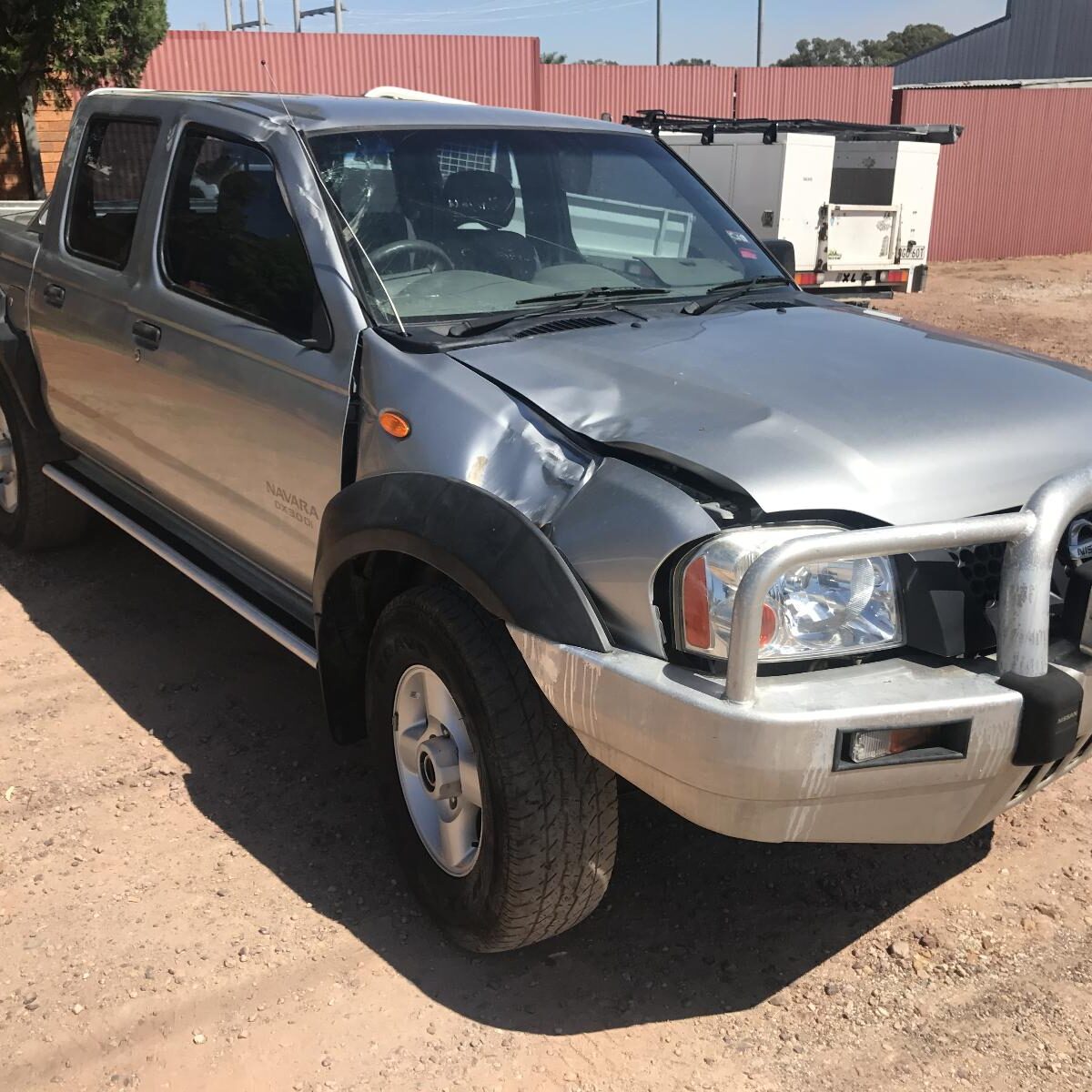 2005 NISSAN NAVARA RIGHT REAR DOOR SLIDING