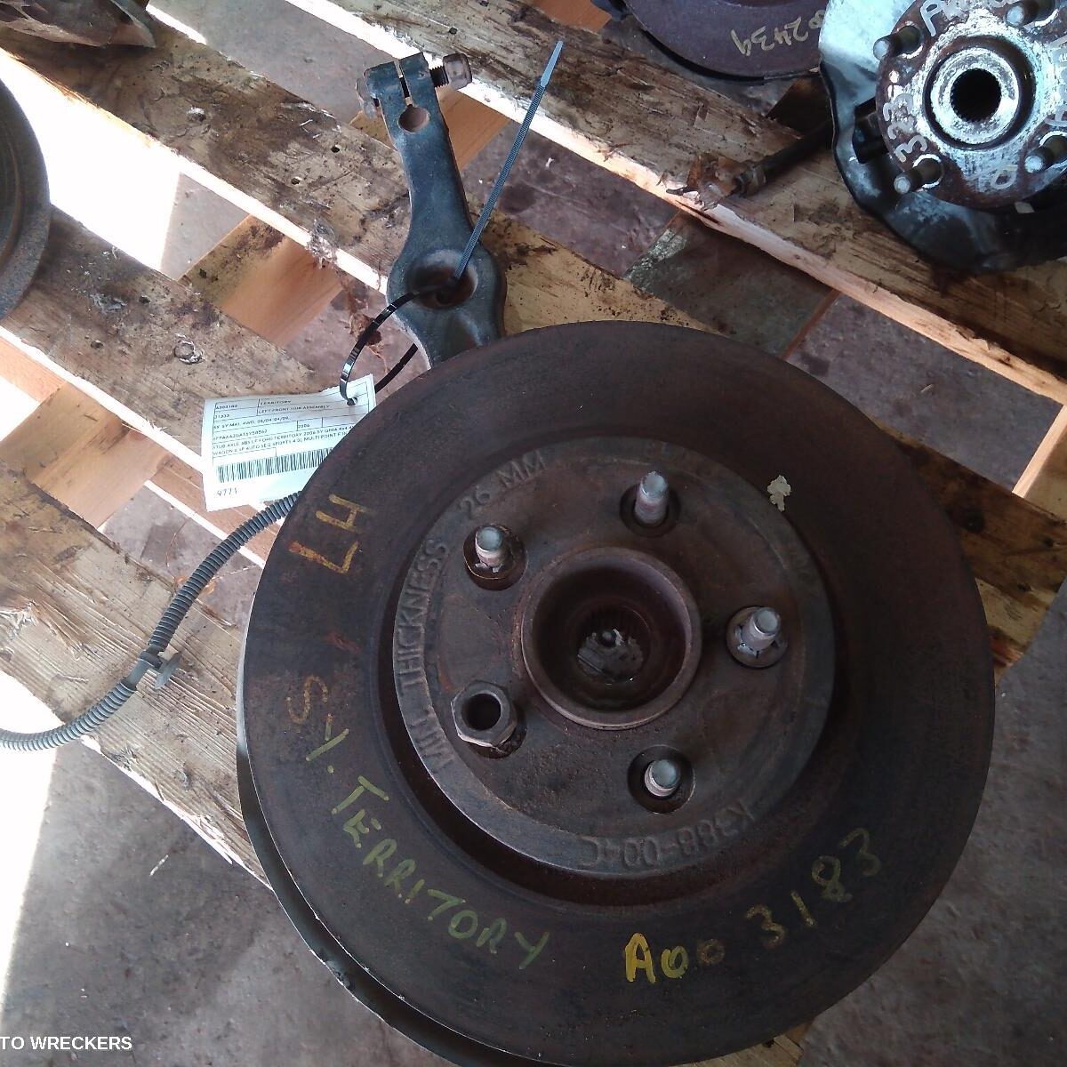 2006 FORD TERRITORY Left Front Hub Assembly