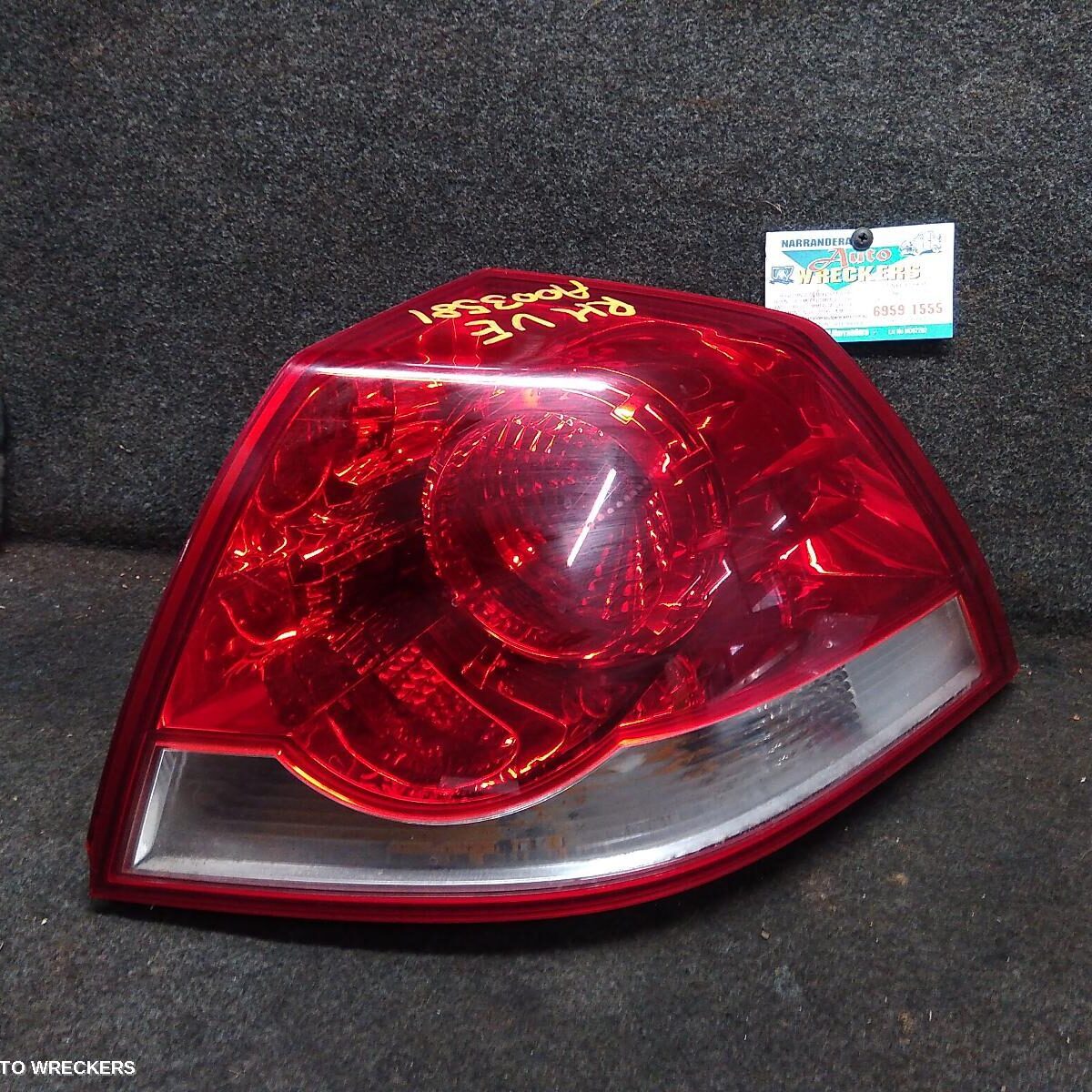 2006 HOLDEN COMMODORE Right Taillight