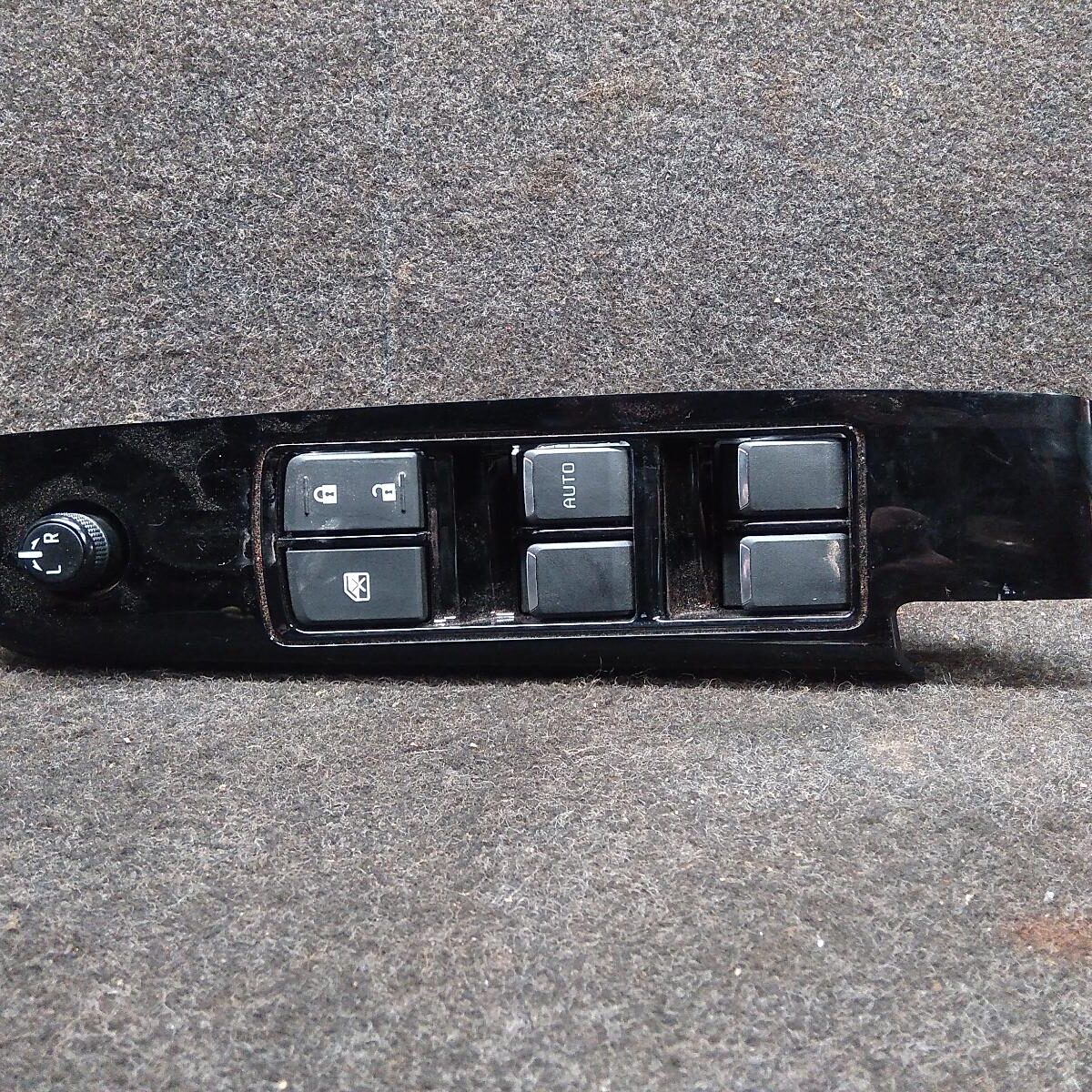 2023 MAZDA BT50 PWR DR WIND SWITCH