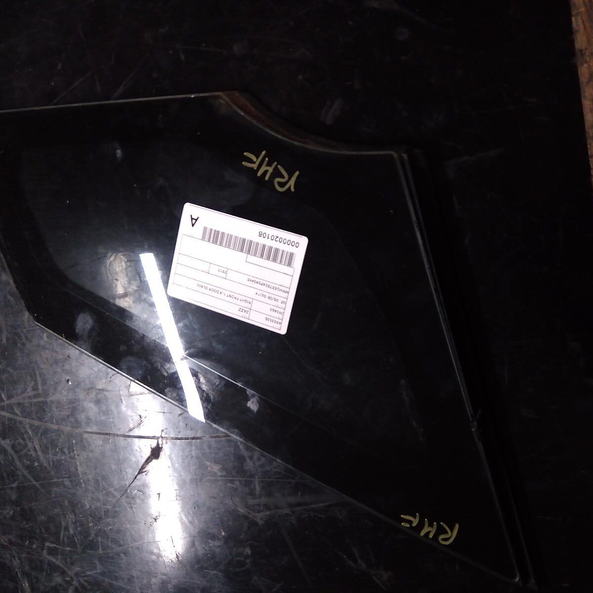 2010 HONDA JAZZ RIGHT FRONT 1/4 DOOR GLASS