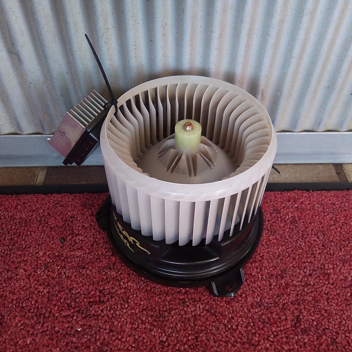 2013 TOYOTA KLUGER HEATER FAN MOTOR