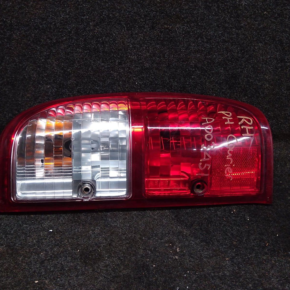 2005 FORD COURIER RIGHT TAILLIGHT