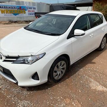2014 TOYOTA COROLLA RIGHT REAR SIDE GLASS