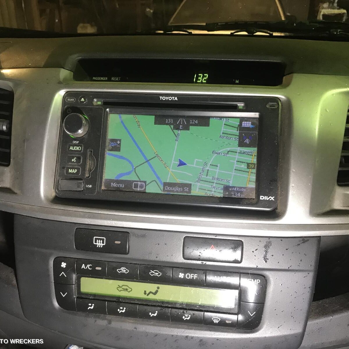 2012 TOYOTA HILUX Right Front Window Reg/Motor