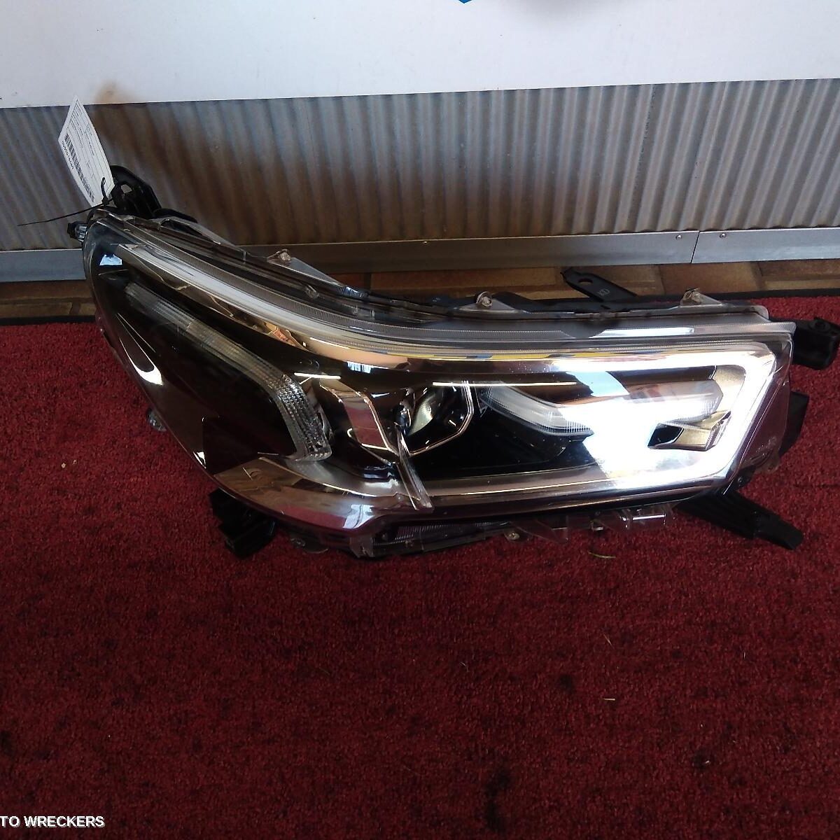 2021 TOYOTA HILUX Right Headlamp