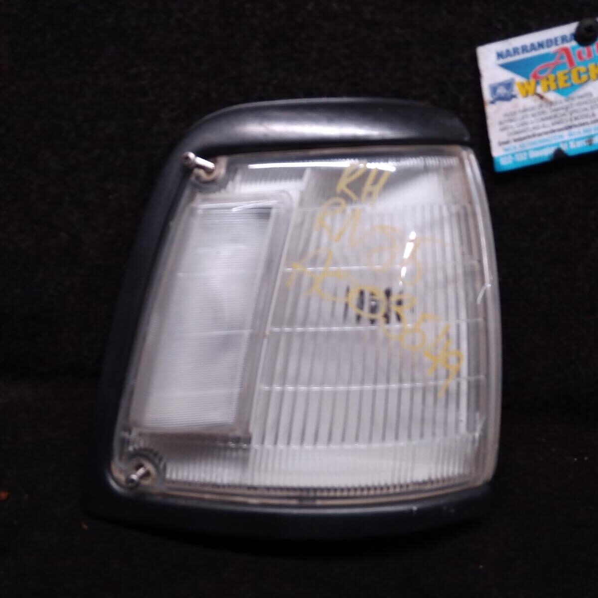 1996 TOYOTA HILUX RIGHT INDICATOR/FOG/SIDE