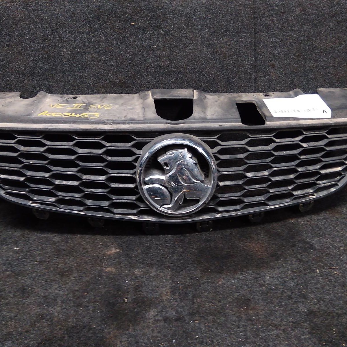 2011 HOLDEN COMMODORE GRILLE