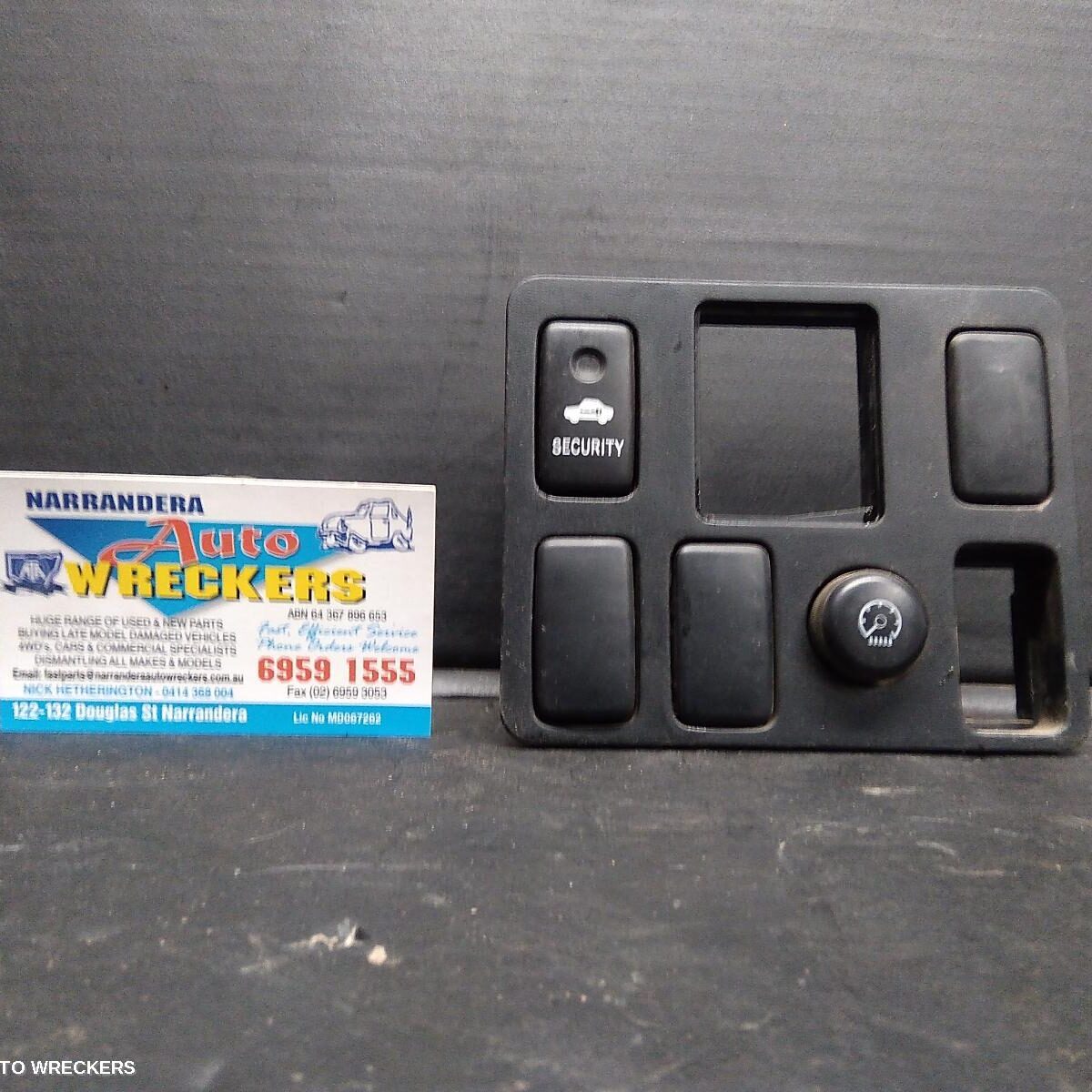 2014 TOYOTA HILUX Misc Switch/Relay