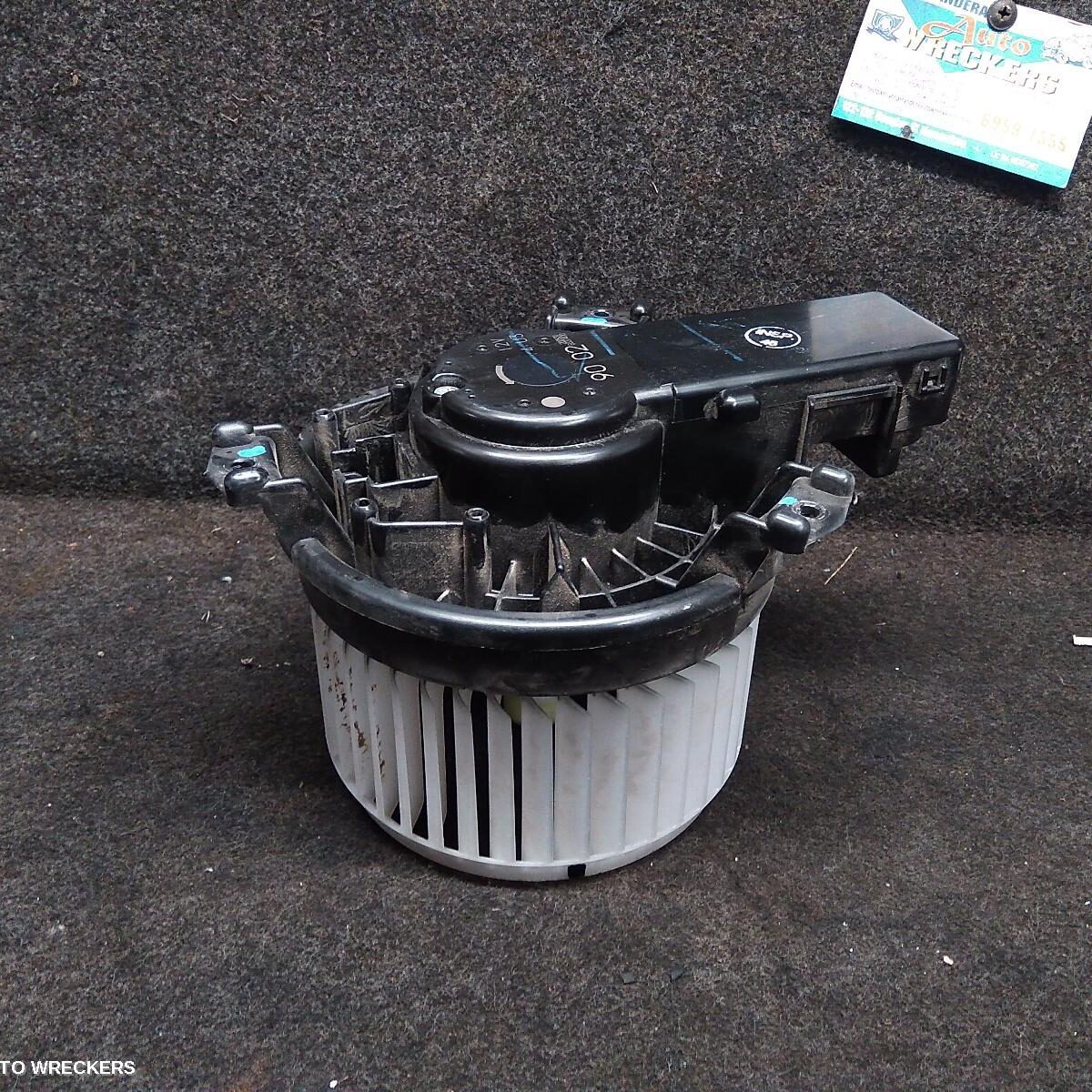 2017 TOYOTA HILUX Heater Fan Motor