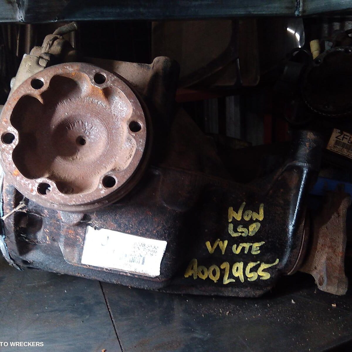 2002 HOLDEN COMMODORE Differential Centre