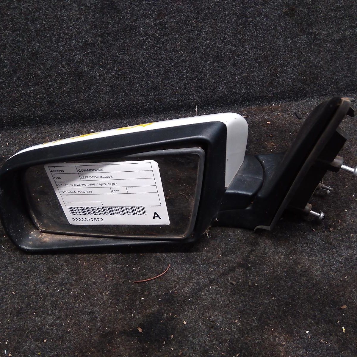 2003 HOLDEN COMMODORE LEFT DOOR MIRROR