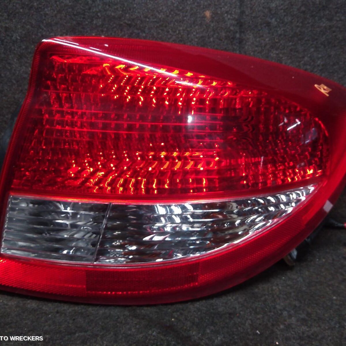 2004 KIA RIO Right Taillight