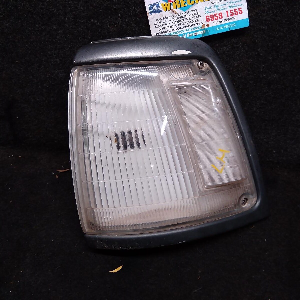 1996 TOYOTA HILUX LEFT INDICATOR/FOG/SIDE