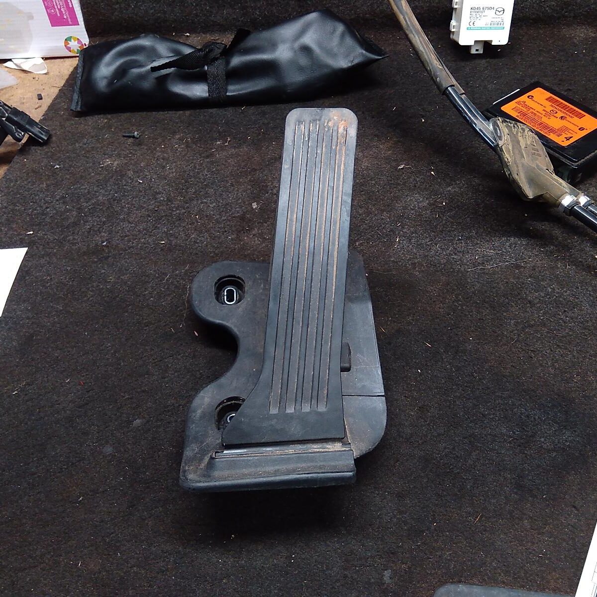 2016 MAZDA 2 PEDAL ASSEMBLY