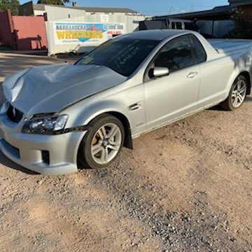 2010 HOLDEN COMMODORE LEFT REAR SIDE GLASS