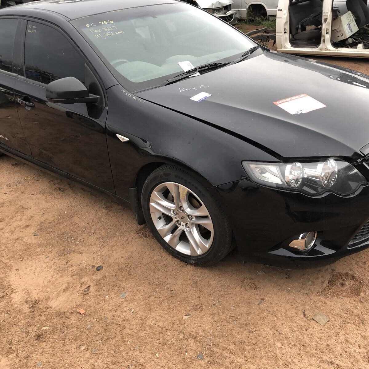 2011 FORD FALCON RIGHT FRONT DOOR