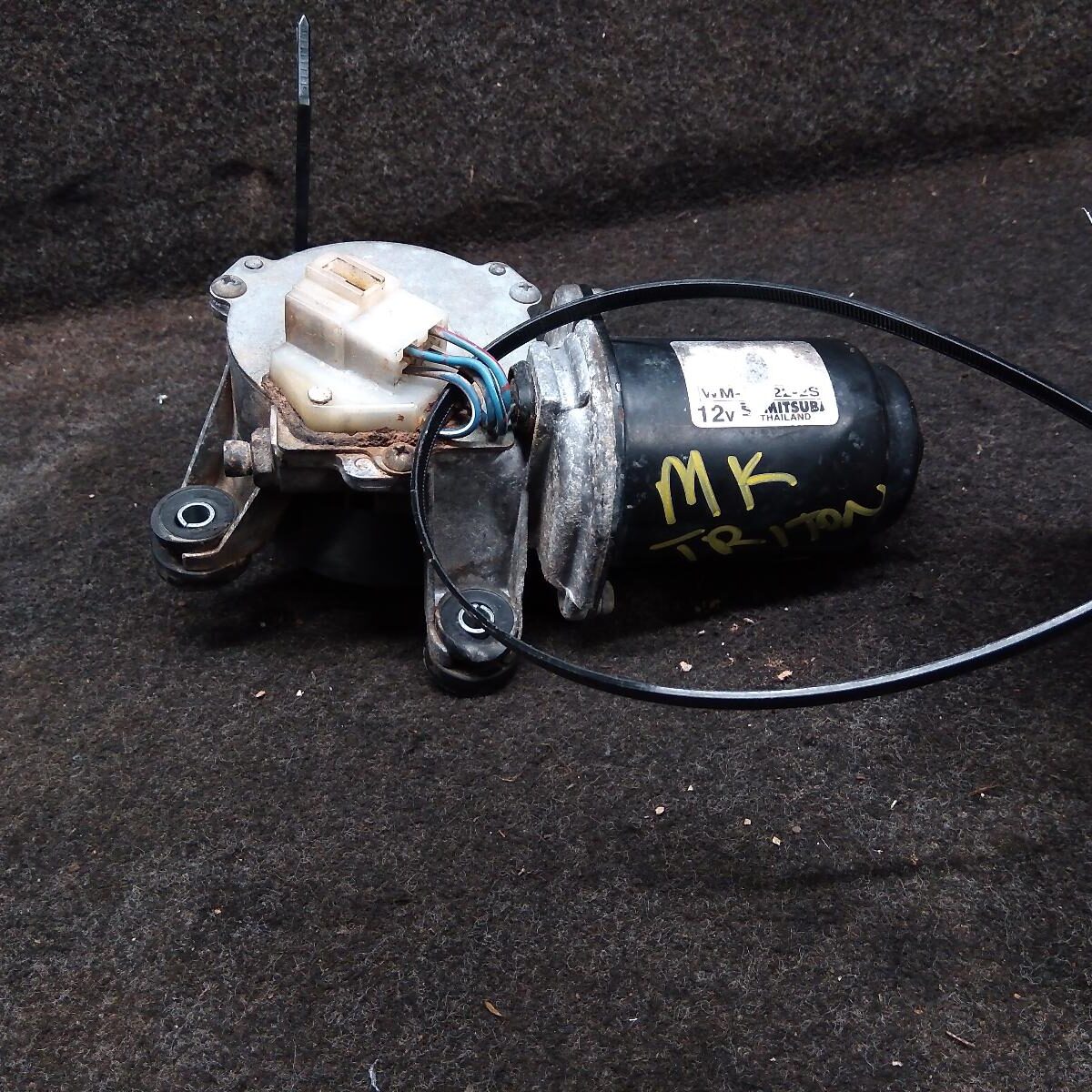 2000 MITSUBISHI TRITON WIPER MOTOR