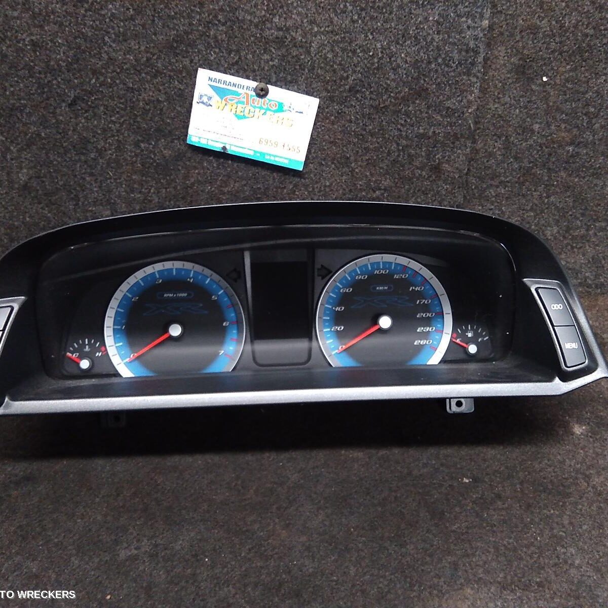 2010 FORD FALCON Instrument Cluster