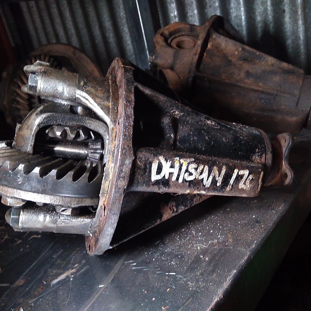 1974 DATSUN 120Y REAR DIFF ASSEMBLY