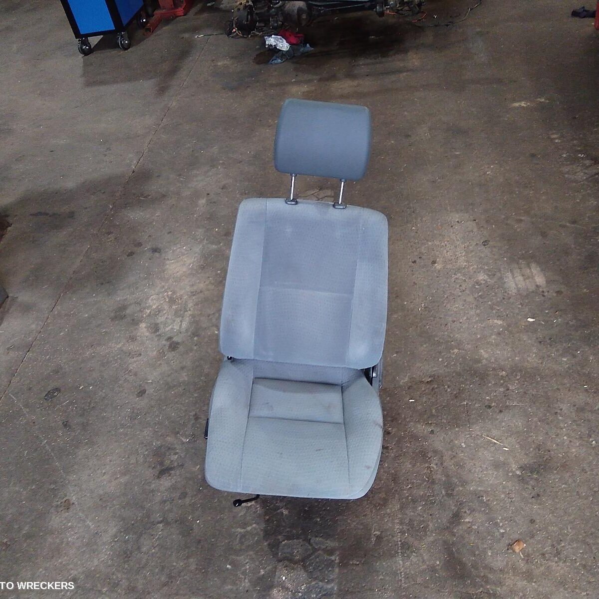 2018 TOYOTA LANDCRUISER Front Seat