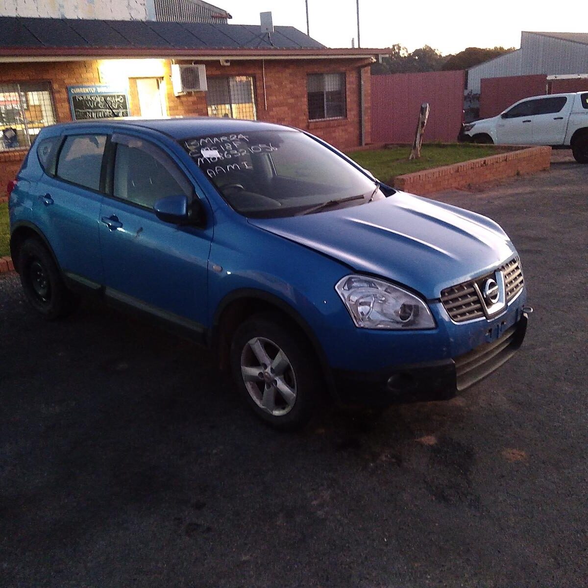 2010 NISSAN DUALIS LEFT DRIVESHAFT