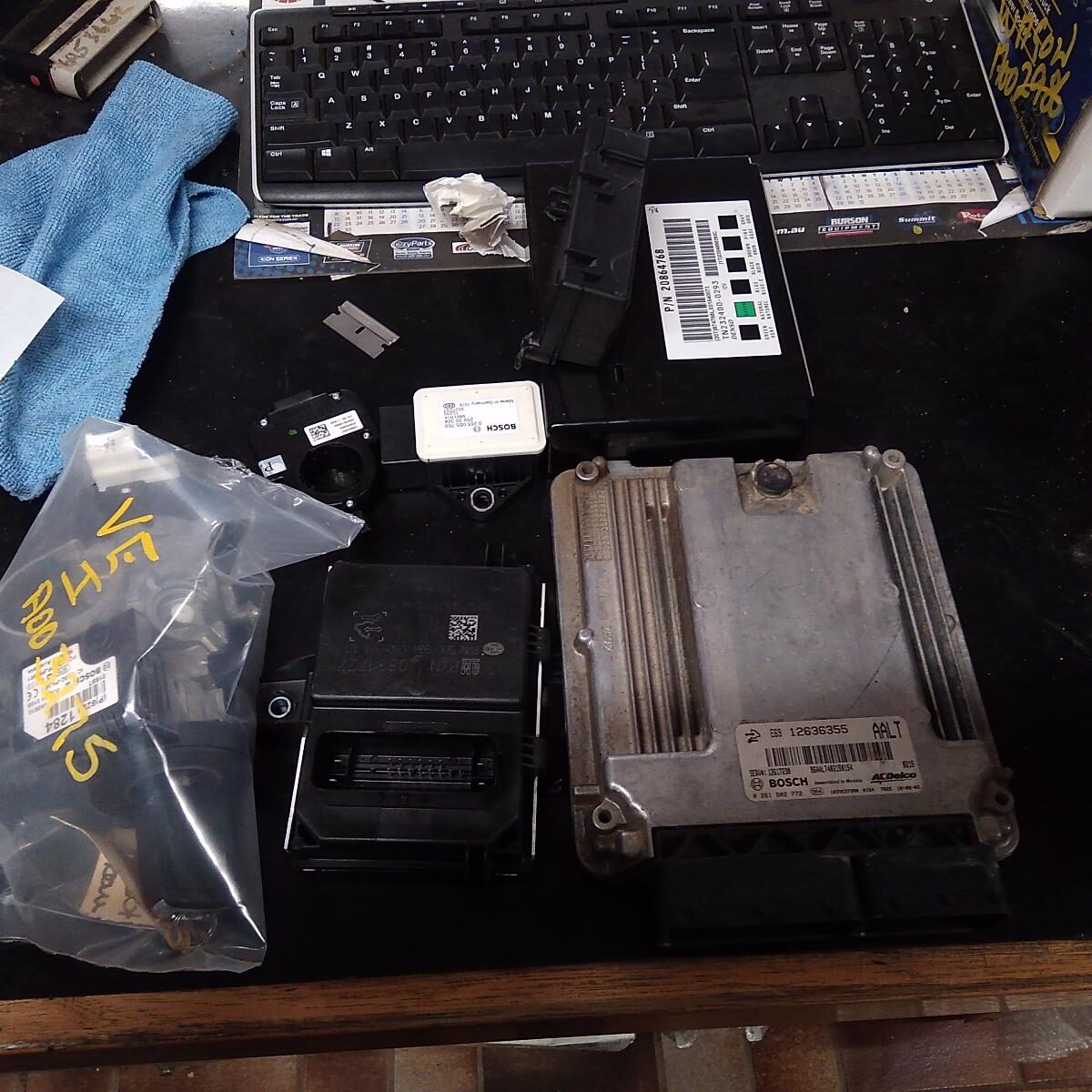 2010 HOLDEN COMMODORE Ecu