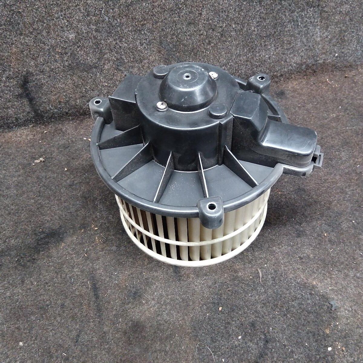 2005 FORD TERRITORY HEATER FAN MOTOR