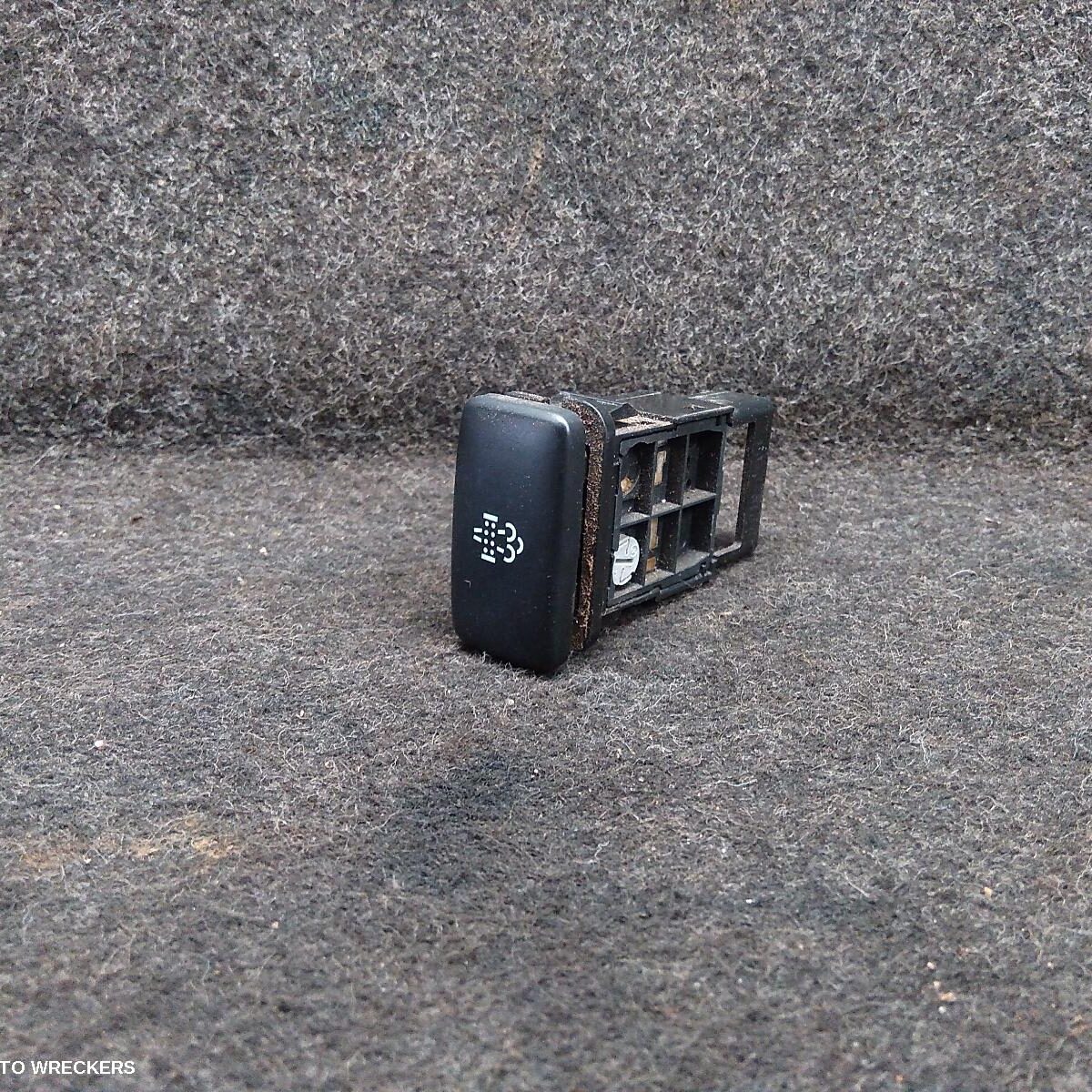 2018 TOYOTA LANDCRUISER Misc Switch/Relay