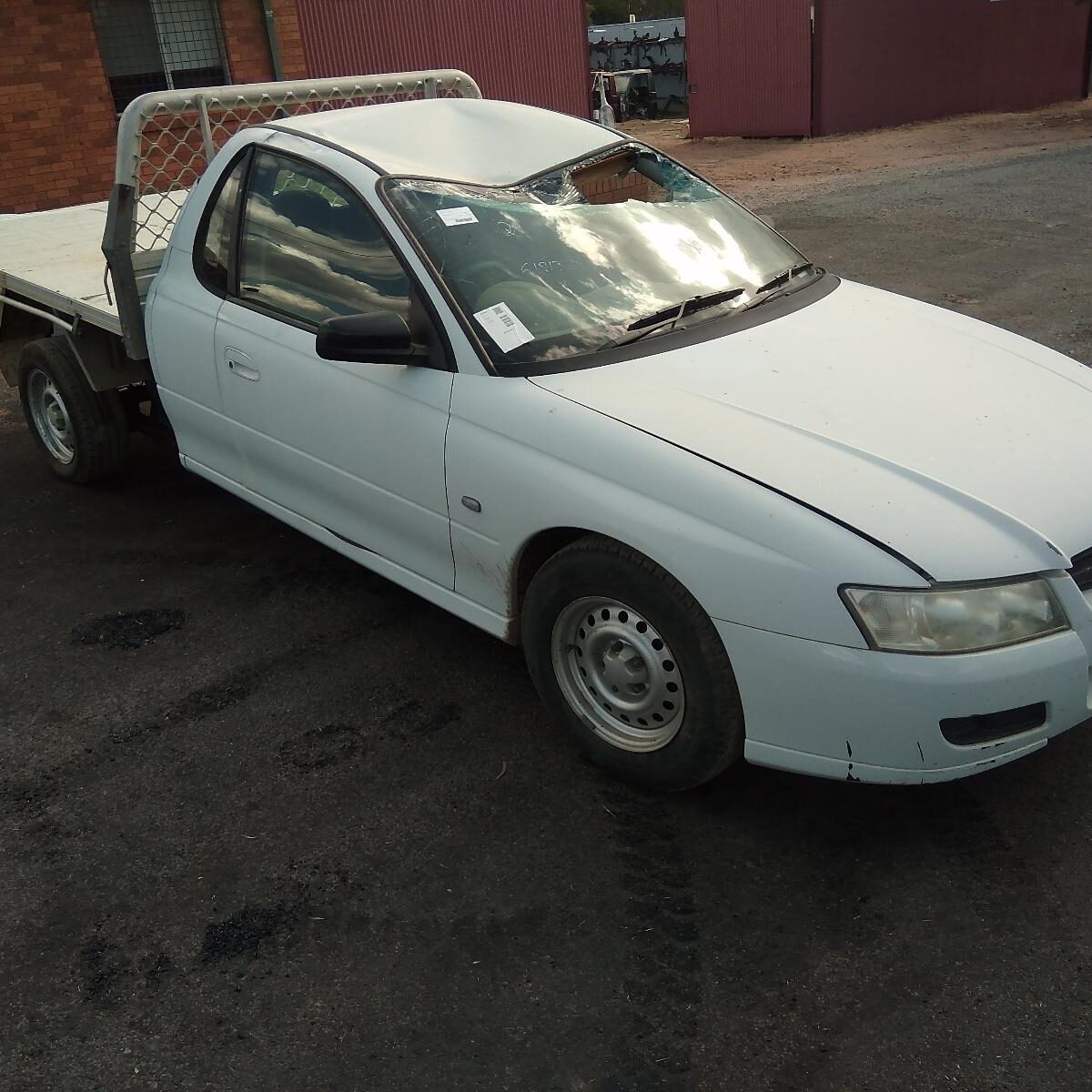 2005 HOLDEN COMMODORE INSTRUMENT CLUSTER