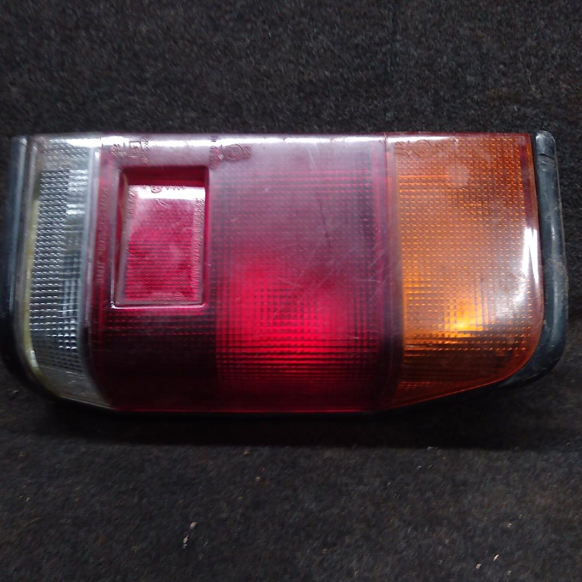 1986 MAZDA E SERIES RIGHT TAILLIGHT