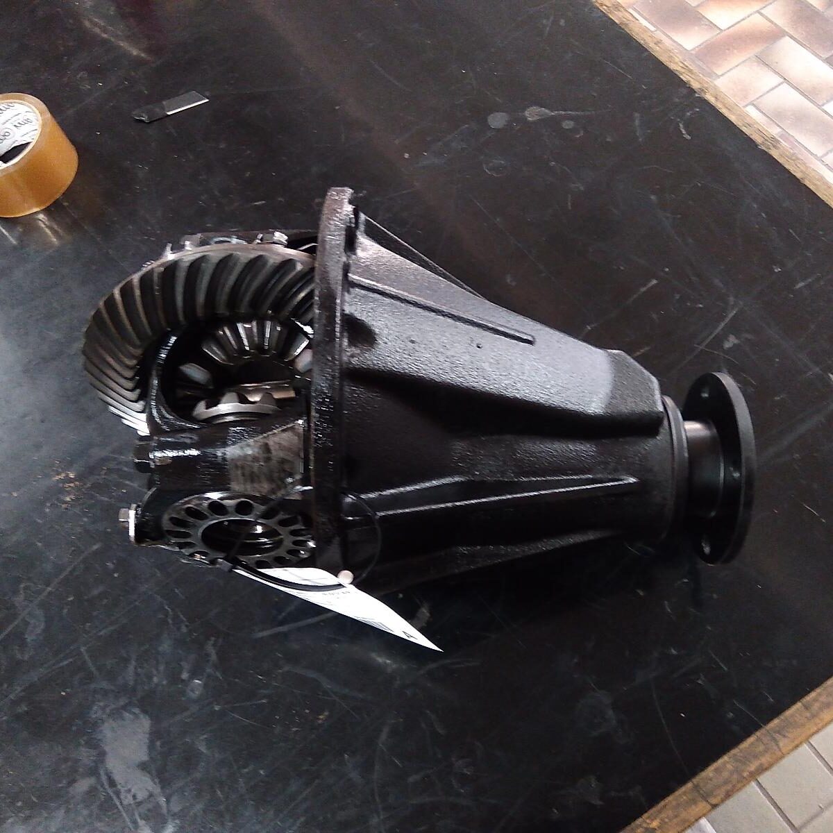 2012 TOYOTA HILUX Differential Centre