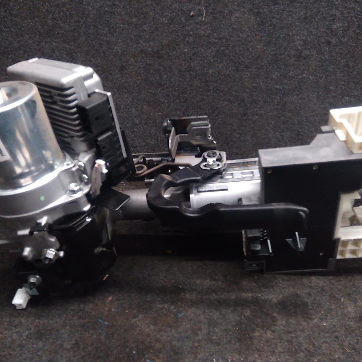 2012 MAZDA CX5 Steering Column