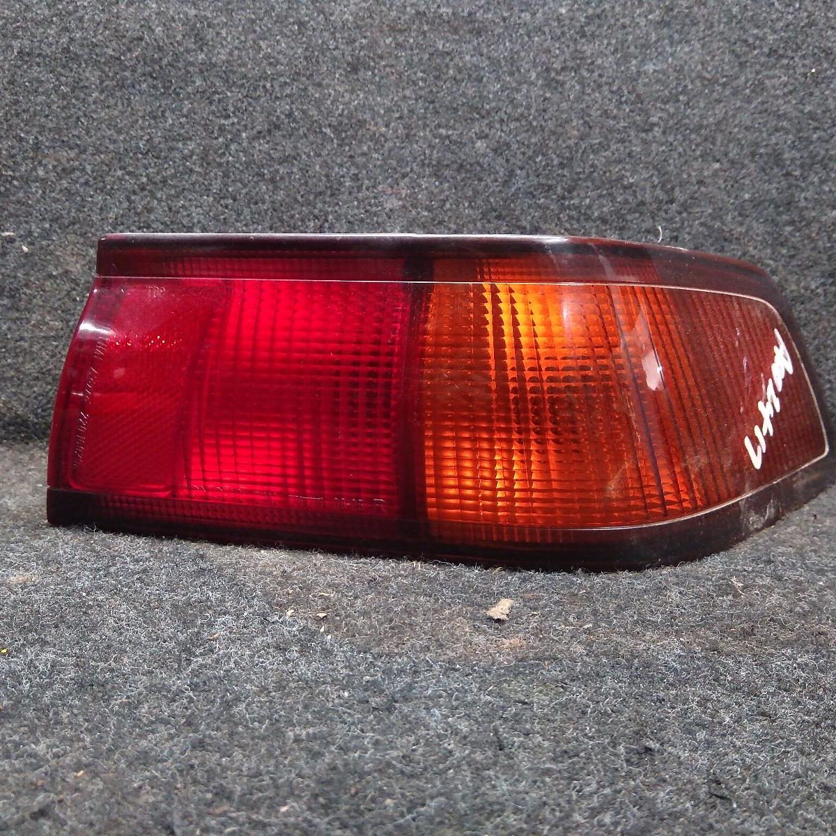 1999 TOYOTA CAMRY RIGHT TAILLIGHT