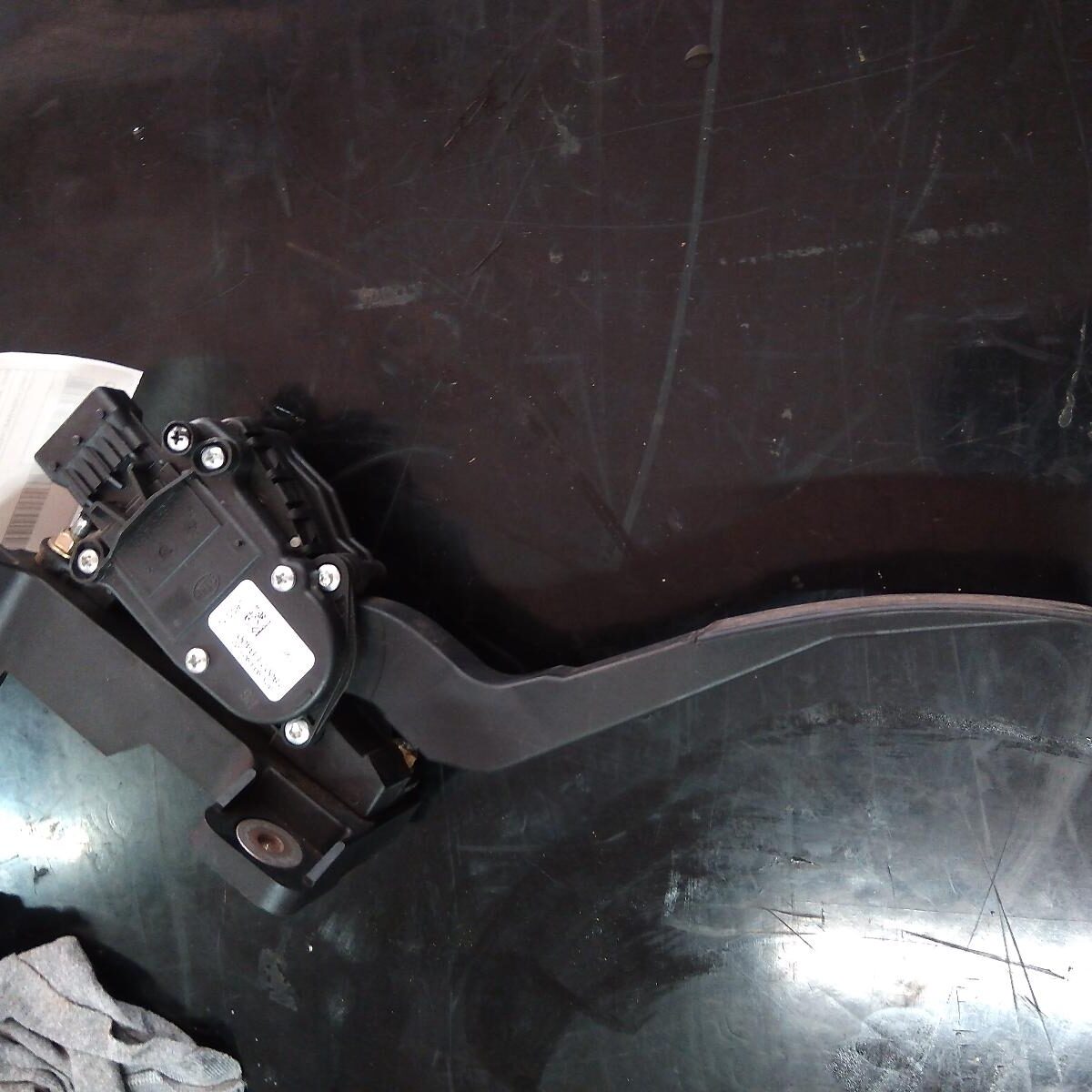 2007 NISSAN NAVARA PEDAL ASSEMBLY