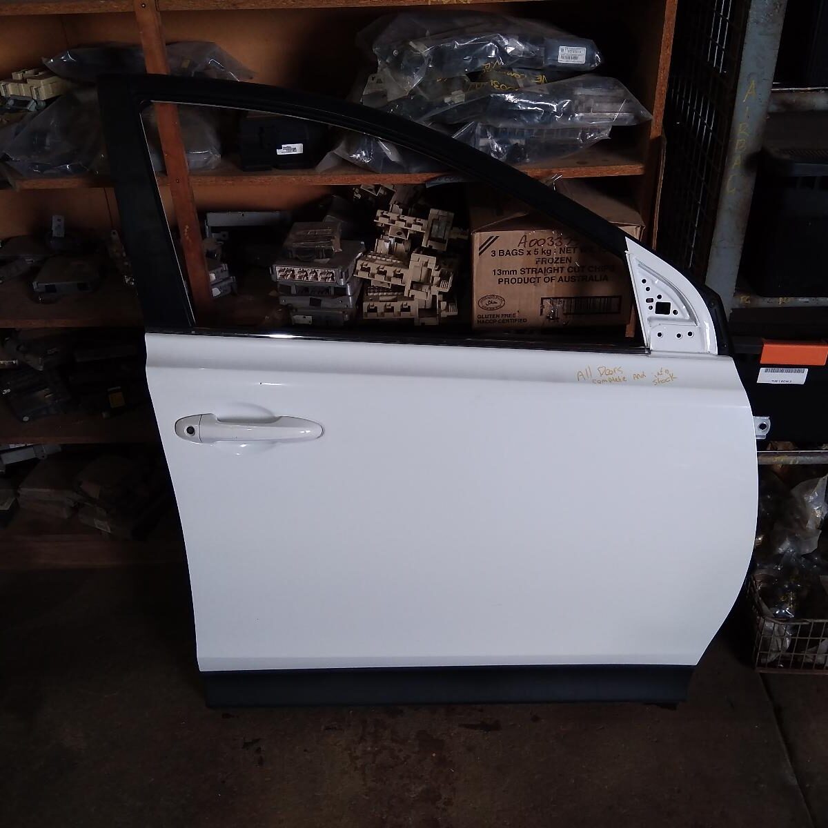 2013 TOYOTA RAV4 RIGHT FRONT DOOR