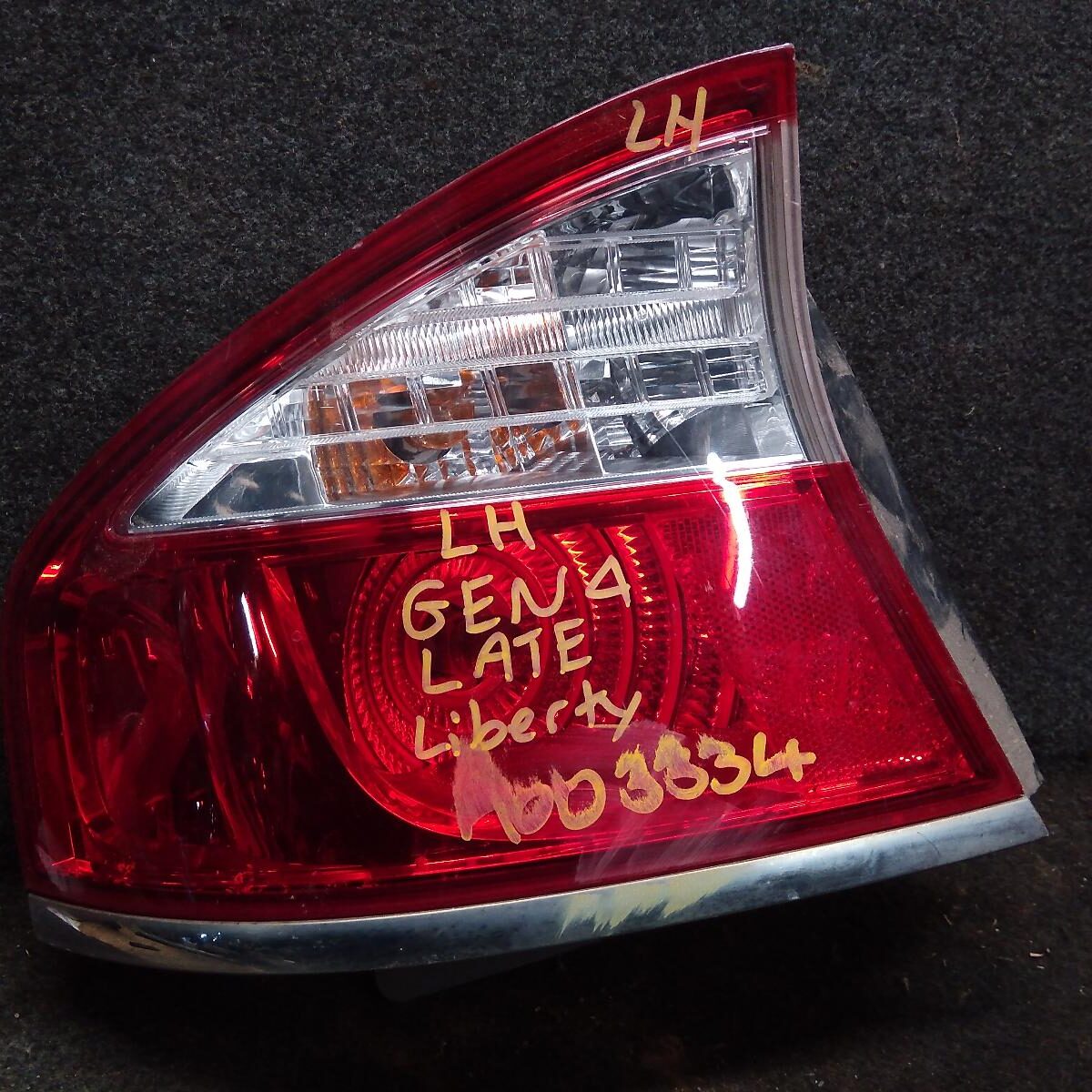 2009 SUBARU LIBERTY LEFT TAILLIGHT