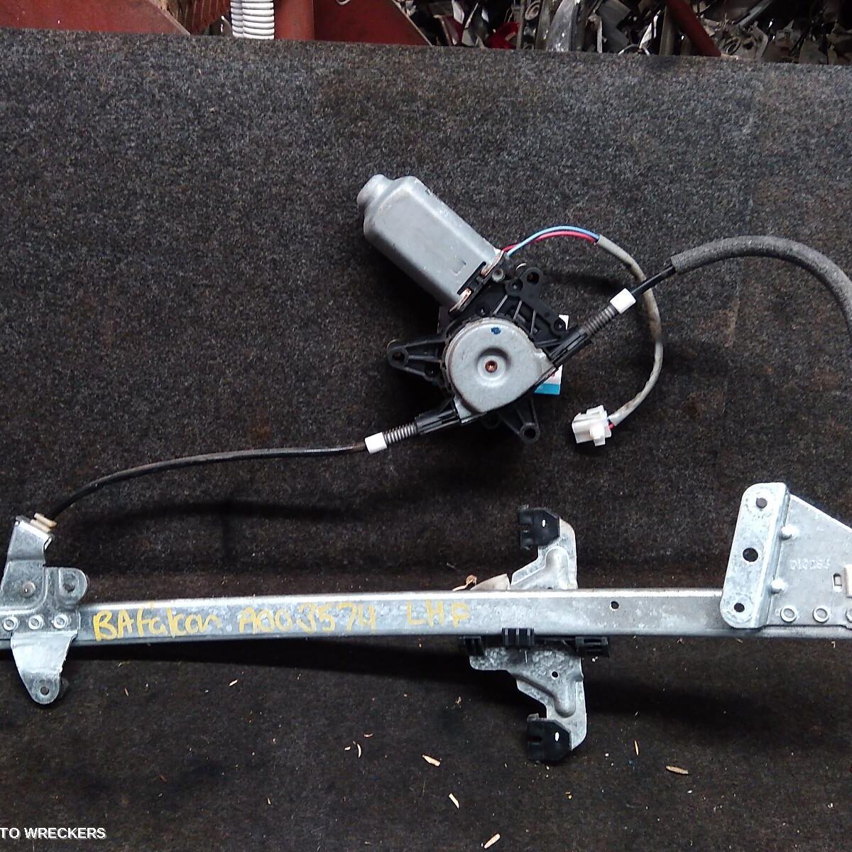 2003 FORD FALCON Left Front Window Reg/Motor