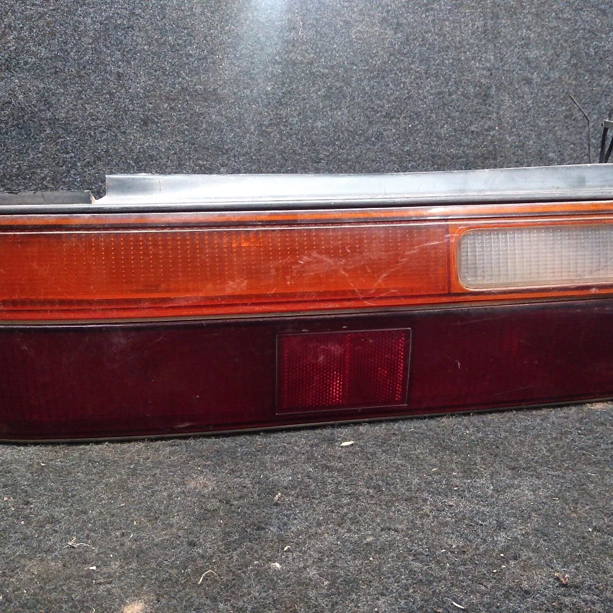 1991 FORD CORSAIR LEFT TAILLIGHT