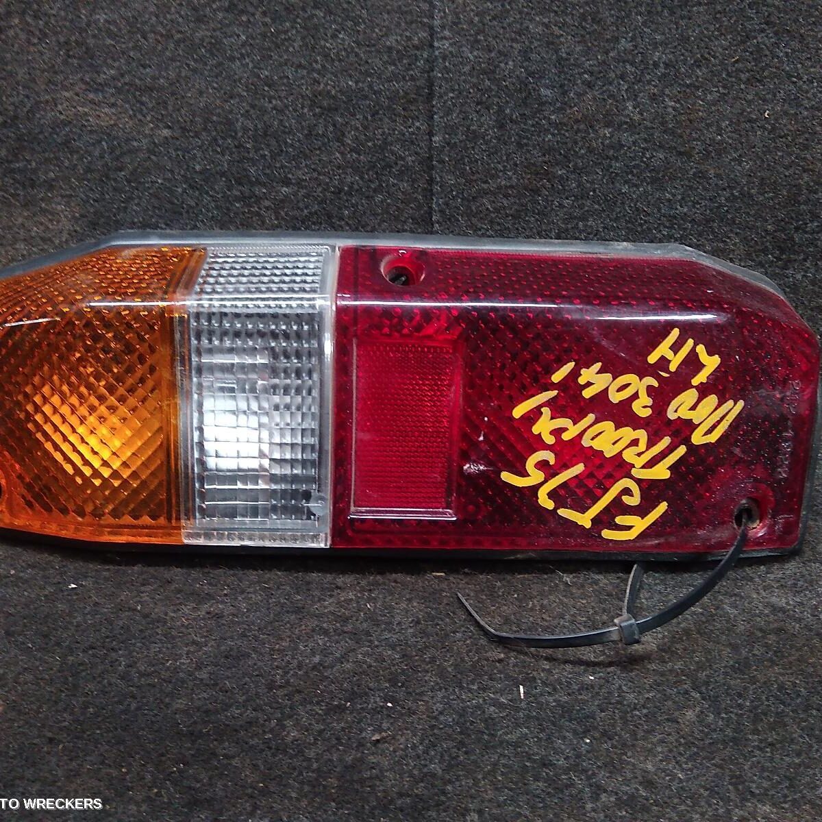 1990 TOYOTA LANDCRUISER Left Taillight
