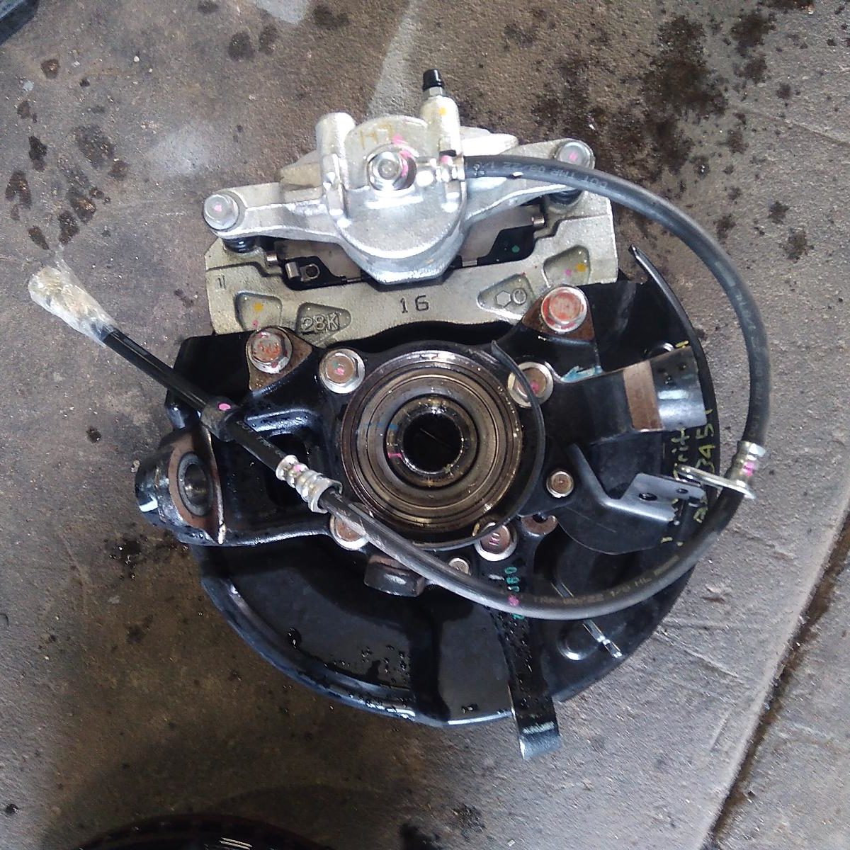 2023 MITSUBISHI TRITON LEFT FRONT HUB ASSEMBLY