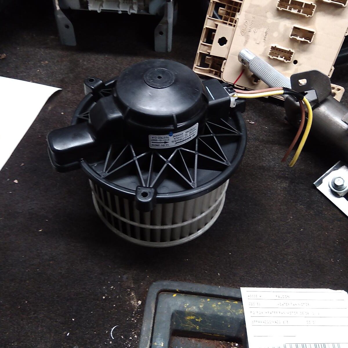 2010 FORD FALCON HEATER FAN MOTOR