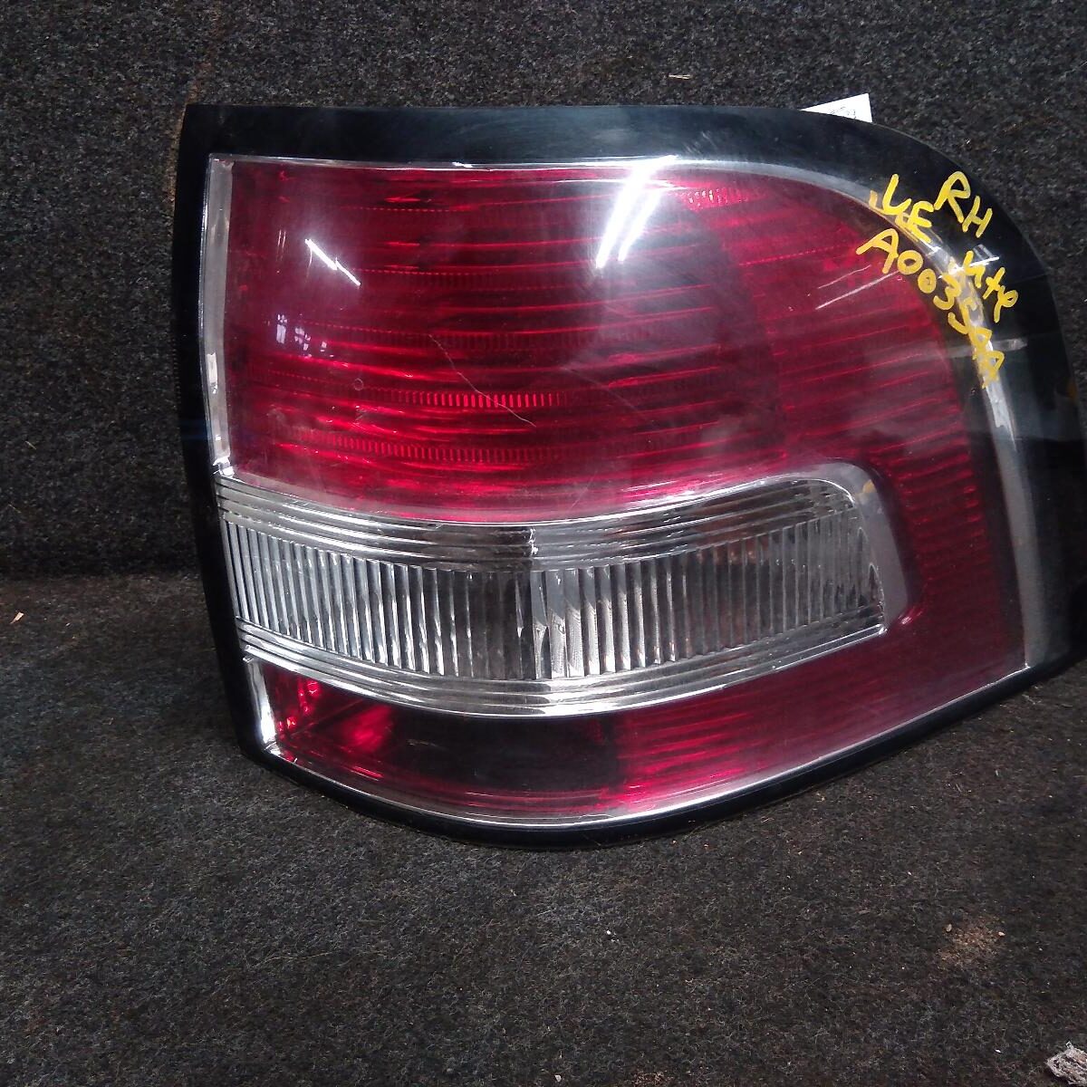 2008 HOLDEN COMMODORE RIGHT TAILLIGHT