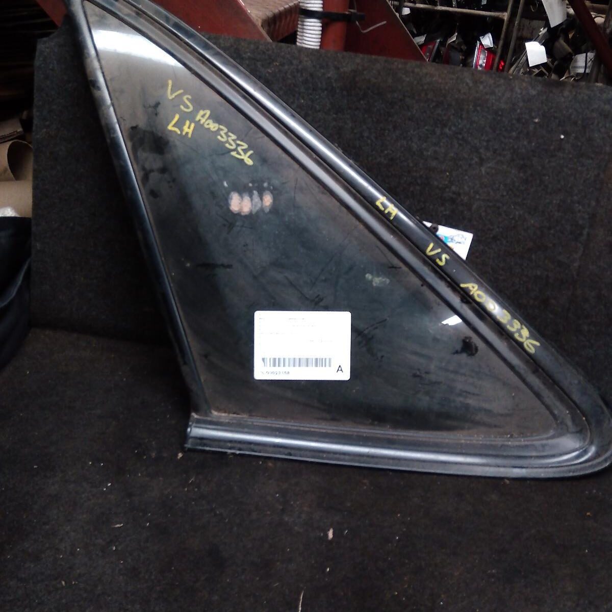 1995 HOLDEN COMMODORE Left Rear Side Glass