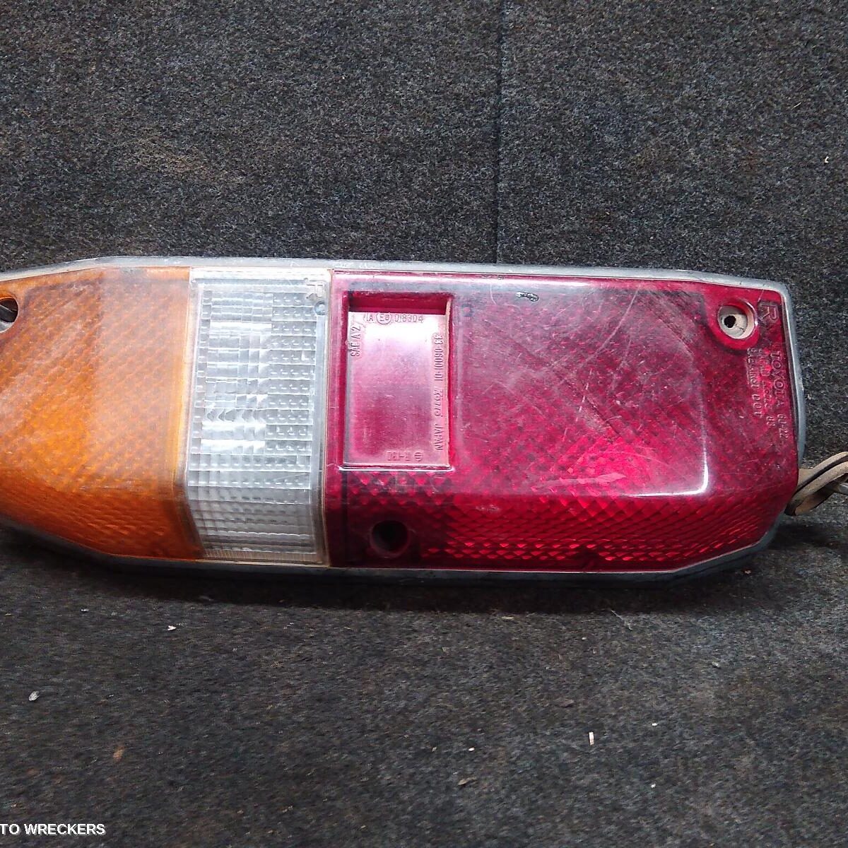 1985 TOYOTA LANDCRUISER Right Taillight