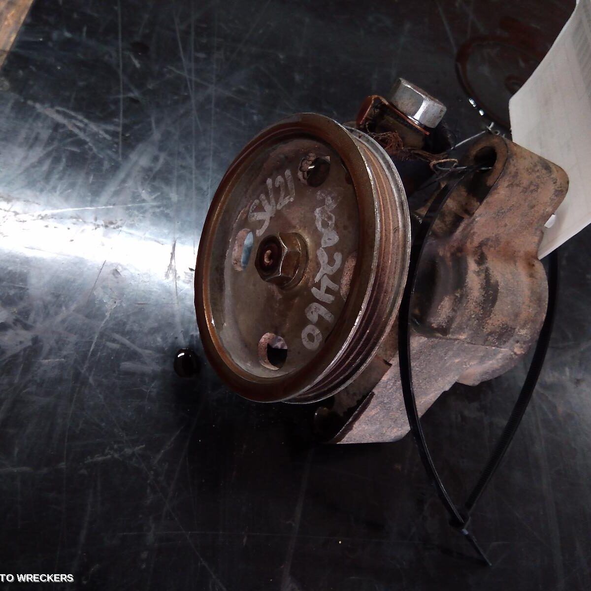 1987 TOYOTA CAMRY Steering Pump
