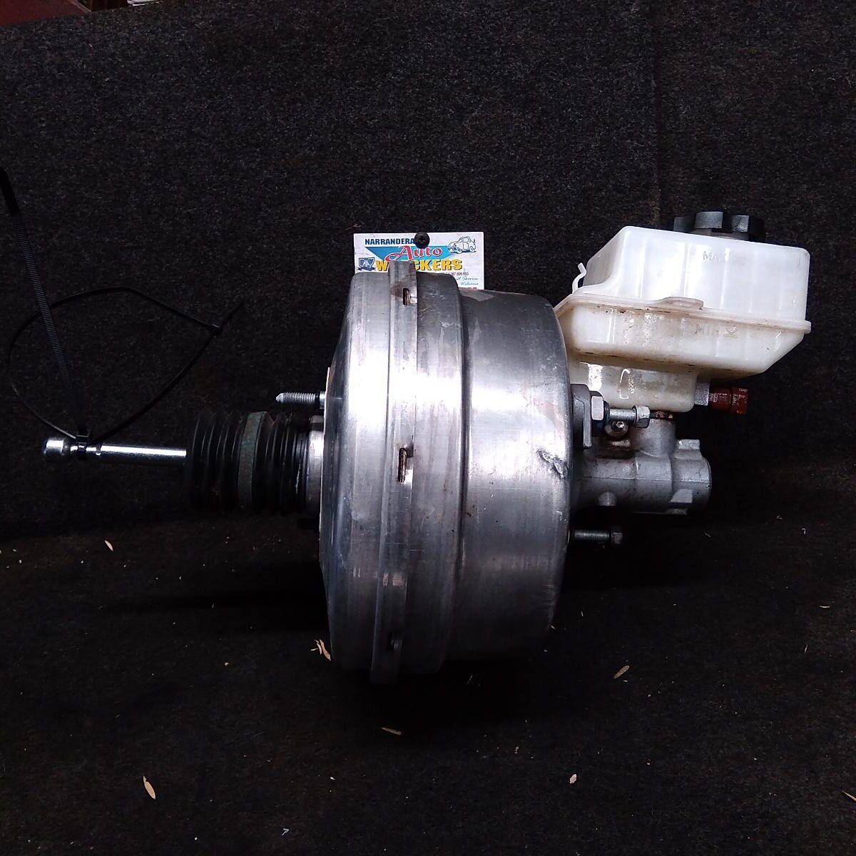 2014 HOLDEN COMMODORE Brake Booster